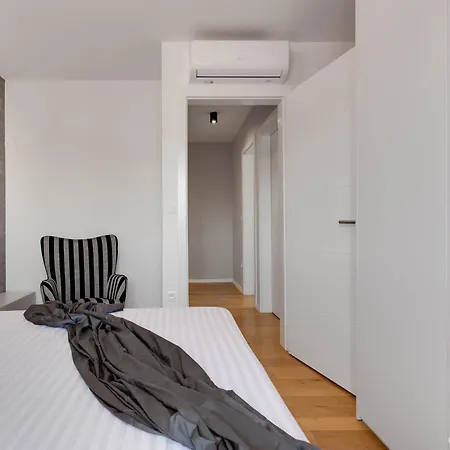 Aritmetic Apartamento *